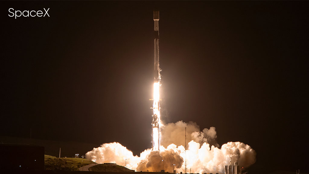 SpaceX Falcon 9 Liftoff