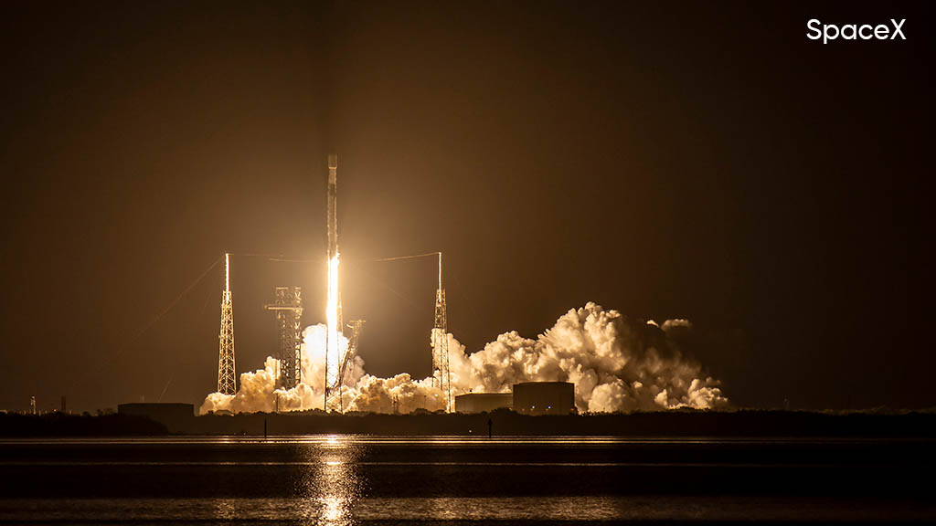 SpaceX Falcon 9 Liftoff