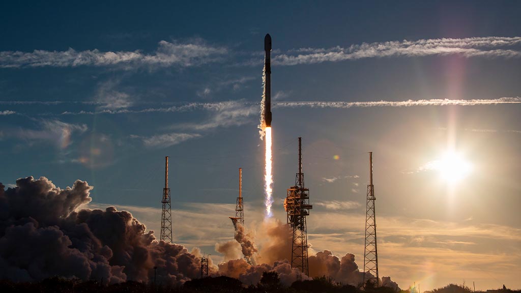 SpaceX Falcon 9 Liftoff