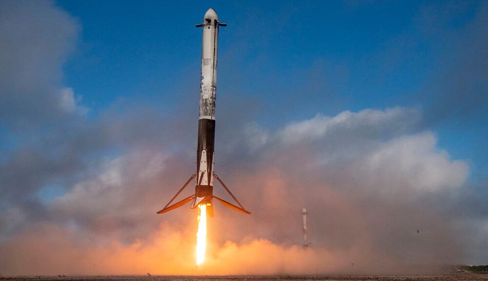 SpaceX Falcon 9 Booster Landing
