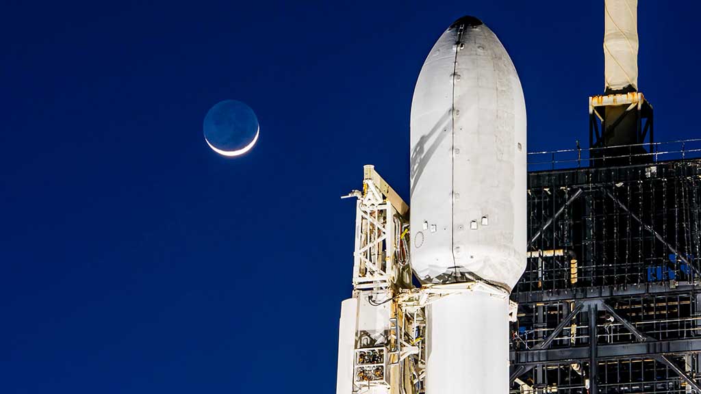 SpaceX Lunar Mission Falcon 9 Flight