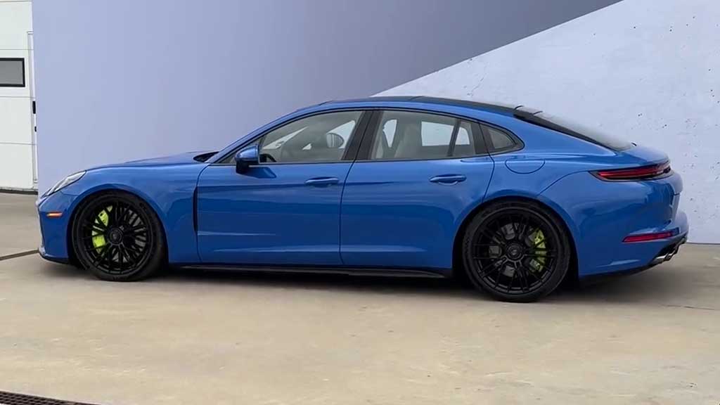 Porsche Panamera 2024