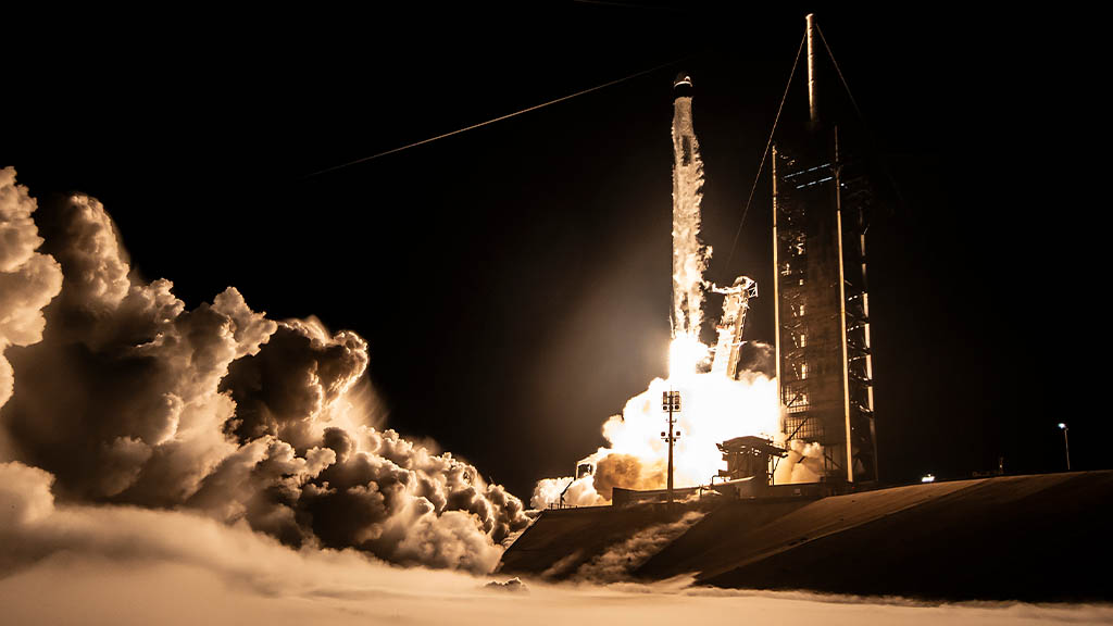 SpaceX Falcon 9 Liftoff