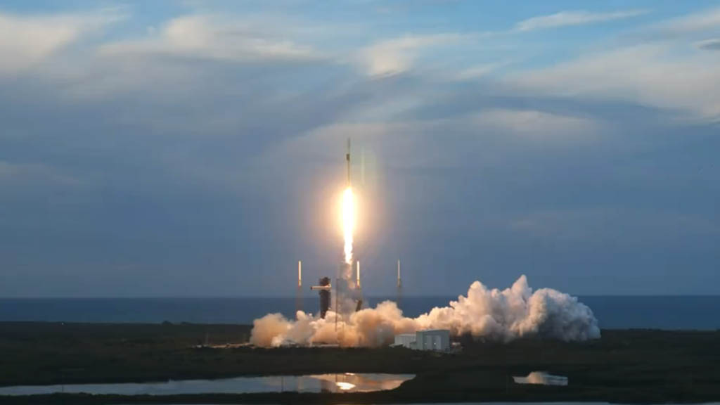 SpaceX Falcon 9 Liftoff from Space Launch Complex 40 (SLC-40) at Cape Canaveral Space Force Station in Florida