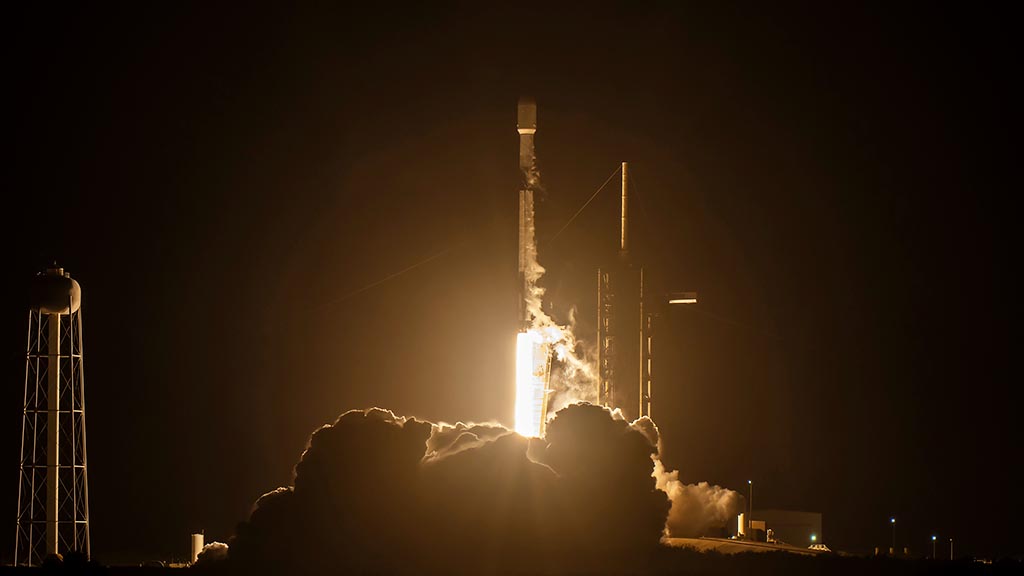 SpaceX Falcon 9 Lifting off from from Launch Complex 39A at Kennedy Space Center in Florida