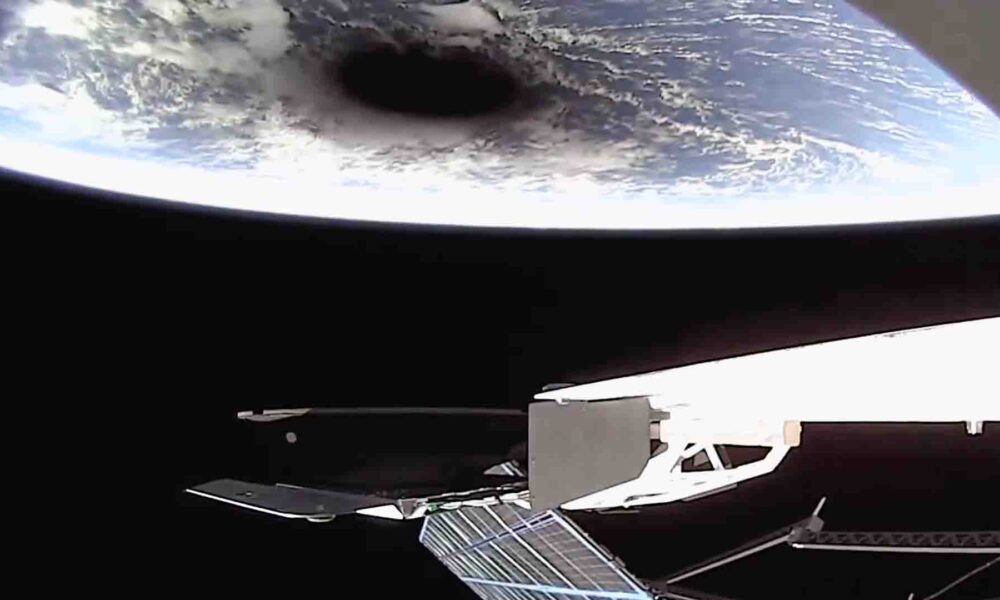 Total Solar Eclipse from Space captured by SpaceX Starlink satellite