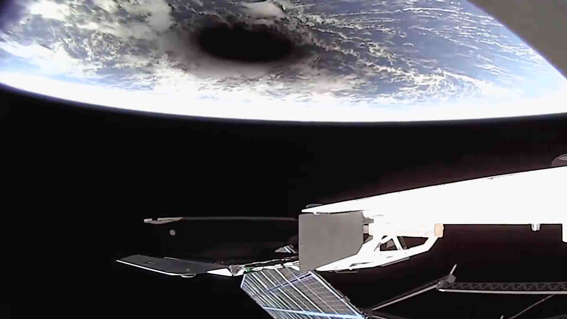 Total Solar Eclipse from Space captured by SpaceX Starlink satellite