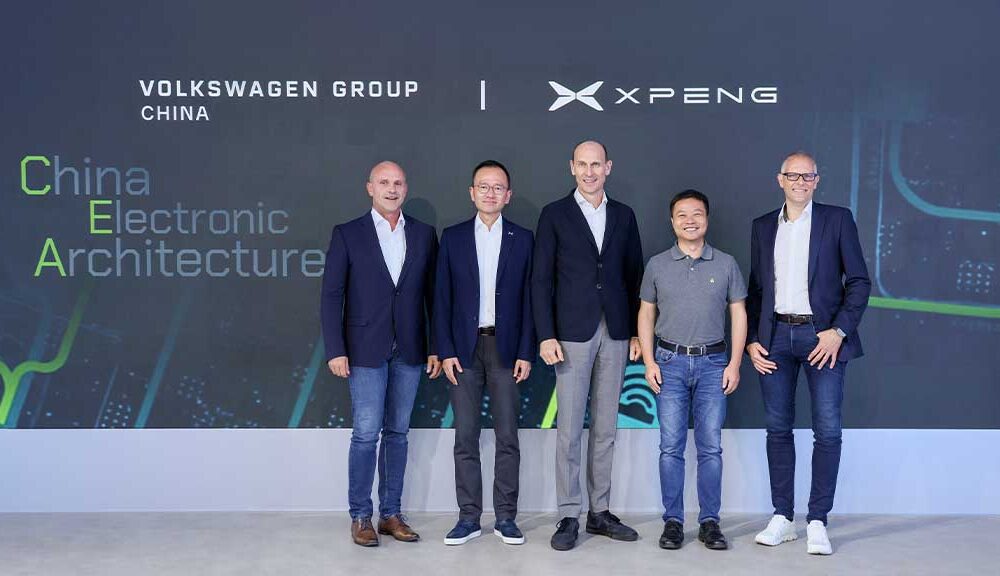 Volkswagen and Xpeng China officials