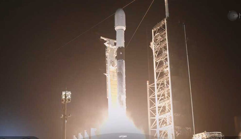 SpaceX Falcon 9 Launches SpainSat NG I satellite