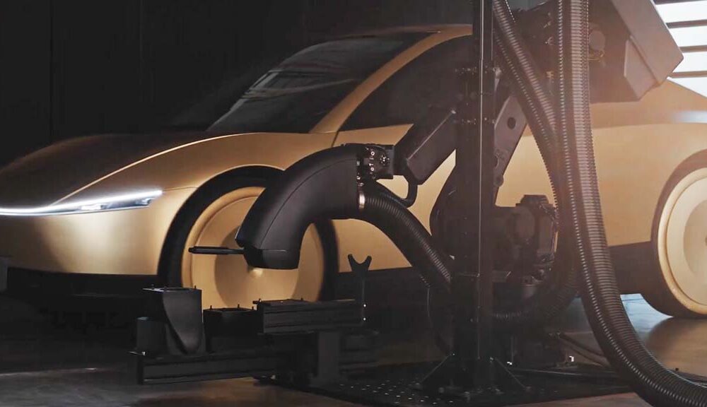 Autonomous cleaning robot for Tesla Cybercab