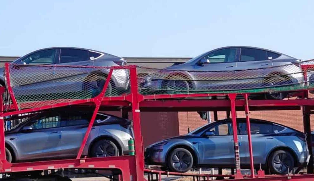 Tesla Model Y 2025 in Giga Shanghai