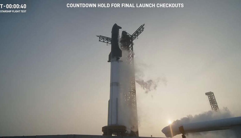 SpaceX Starship Flight 8 T-40 seconds hold