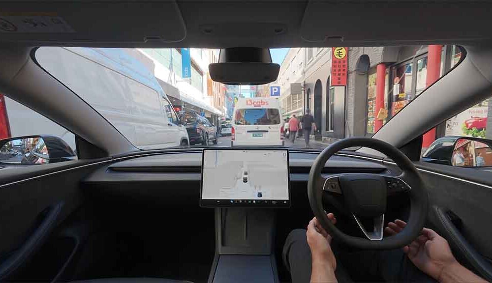 Tesla FSD RHD