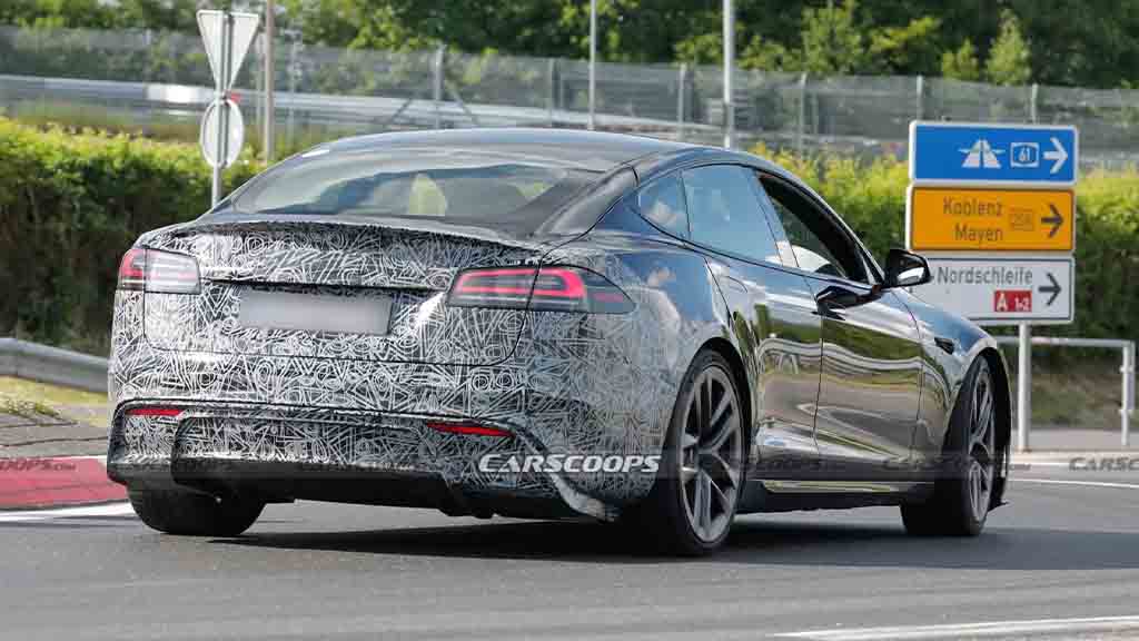Refreshed Tesla Model S Plaid