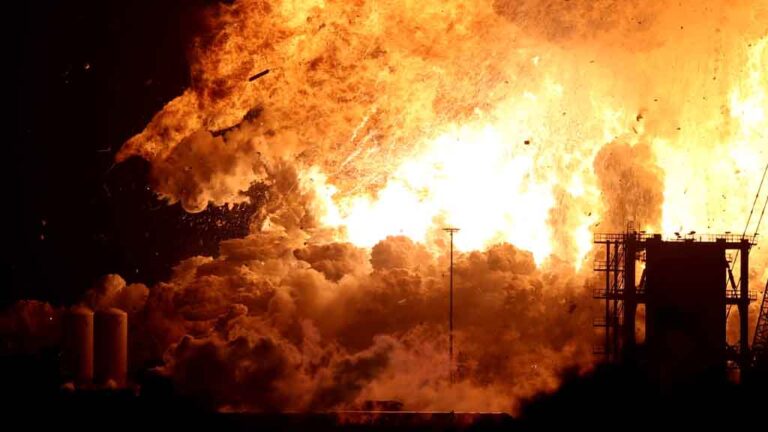 SpaceX Starship Explosion Starbase