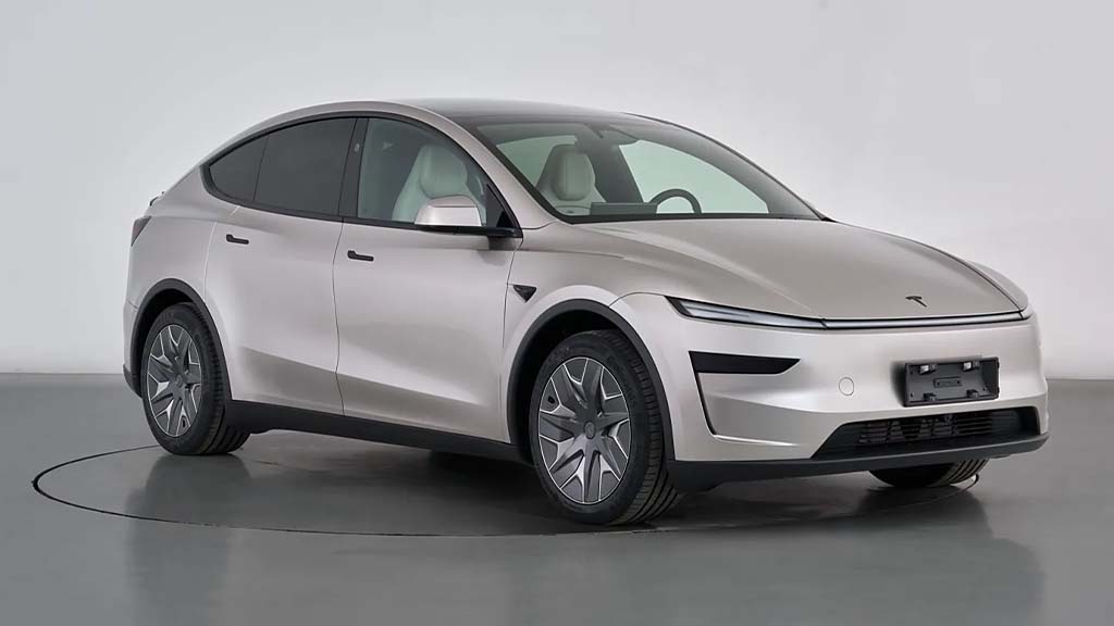 Tesla Model Y L Six Seater
