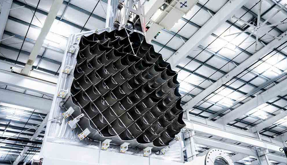 Next-gen SpaceX Starship Super Heavy booster grid fins