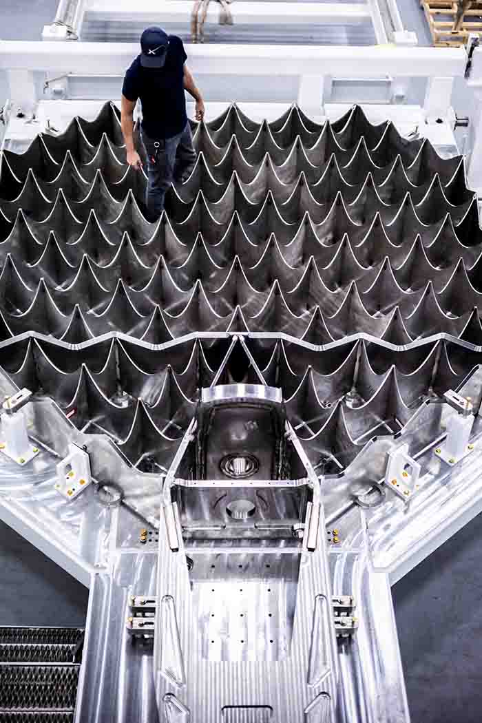 Next-gen SpaceX Starship Super Heavy booster grid fins