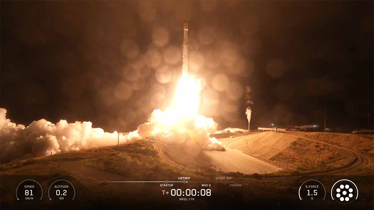SpaceX Falcon 9 launches from SpaceX Launch Complex 4E at Vandenberg Space Force Base in California